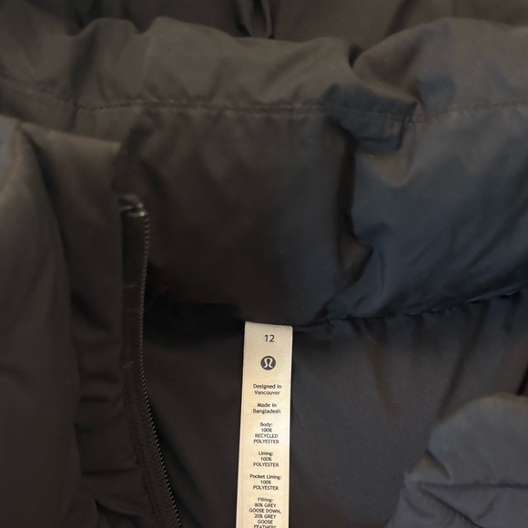 Lululemon Wunder Puff Cropped Vest / Size 12 / Black - Picture 3 of 4